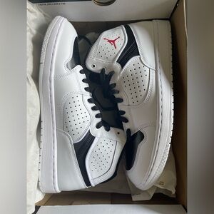 Air Jordan Jumpman White and Black Sneakers. Brand New,size 10.5 man / 12 women